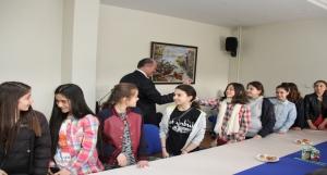 Gürcistan Tiflisten Gelen Çocuklarımızın İl Milli Eğitim Müdürünü Ziyaretinde Duygulu Anlar Yaşandı