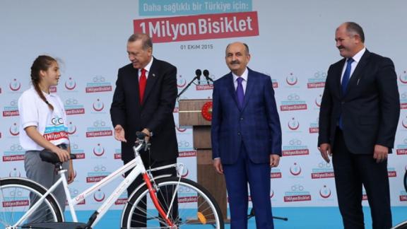 1 Milyon Bisiklet Kampanyası Cumhurbaşkanlığı Külliyesinde Başladı