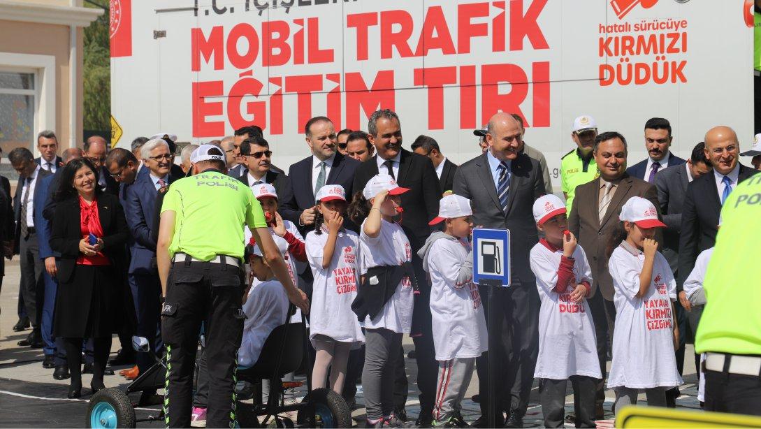 Öğrencilerde trafik bilincinin geliştirilmesi için Millî Eğitim Bakanlığı, İçişleri Bakanlığı ve TRT Genel Müdürlüğü arasında iş birliği 