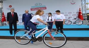 1 Milyon Bisiklet Kampanyası Cumhurbaşkanlığı Külliyesinde Başladı