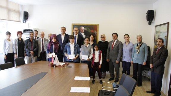 Öğrenciler Başarılarını Ankara Millî Eğitim Müdürü İle Paylaştı