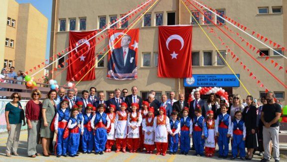 2017-2018 Eğitim Öğretim Yılı Açılışı ve İlköğretim Haftası Kutlama Töreni, Çankaya Şehit Sümer Deniz İlkokulunda yapıldı.