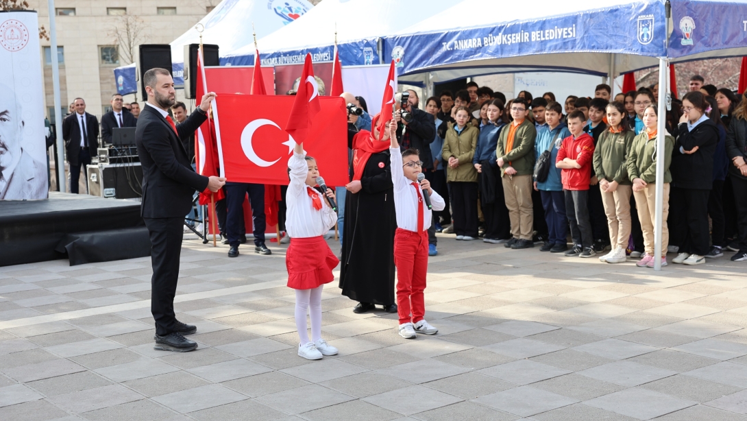 12 MART İSTİKLAL MARŞI'NIN KABULÜNÜN 104. YILI TACETTİN DERGAHINDA YAPILAN TÖRENLE KUTLANDI