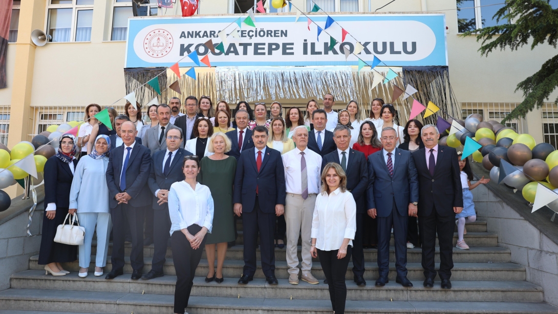 KARNELER VERİLDİ, MİLYONLARCA ÖĞRENCİ TATİLE ÇIKTI